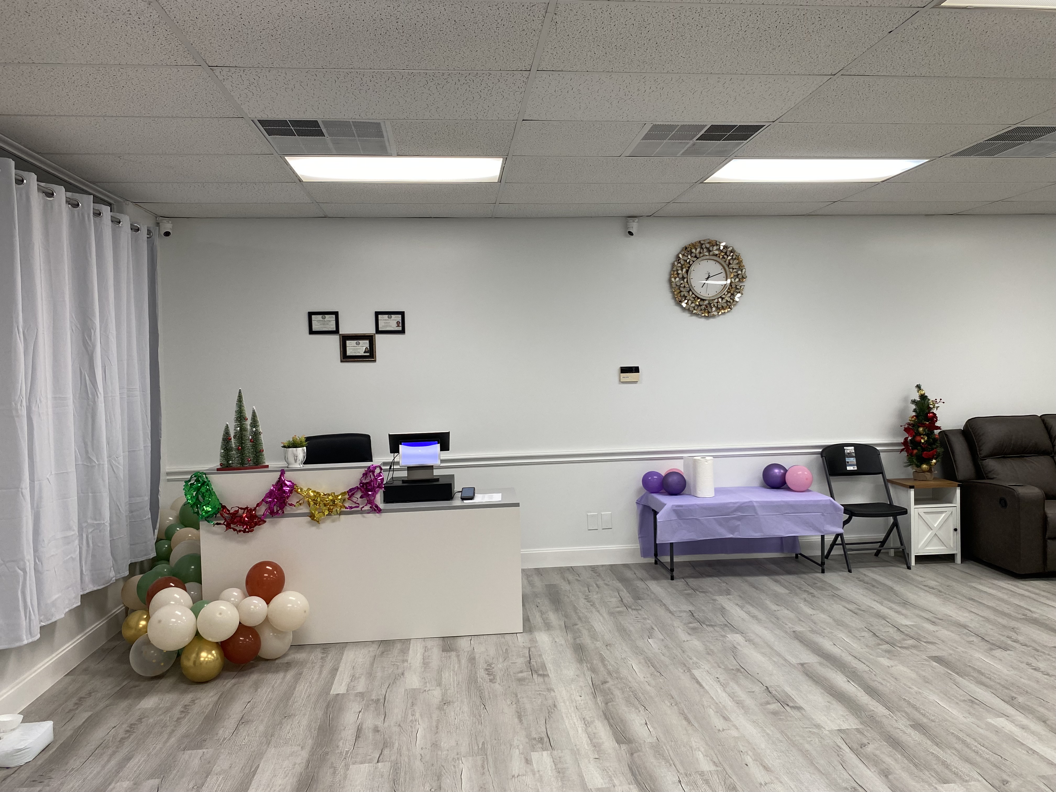 Salon interior 3